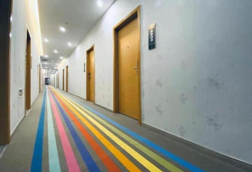 Shell Hotel Luzhou Longmatan District Dujia Street Riverside