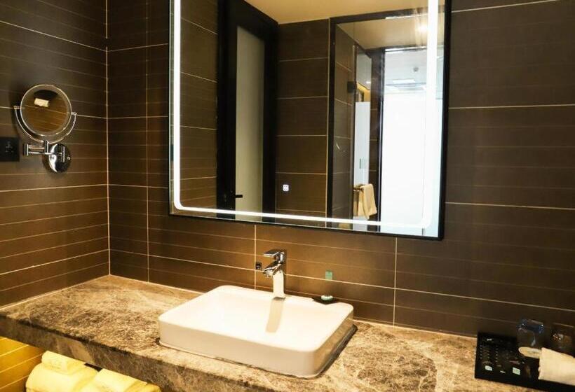 Xana Hotelle Nanchang Gaoxin Avenue Juren International