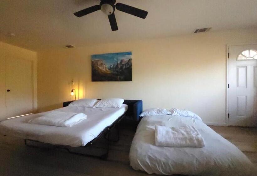 호스텔 Peaceful Yosemite Retreat King Suite Pet Friendly