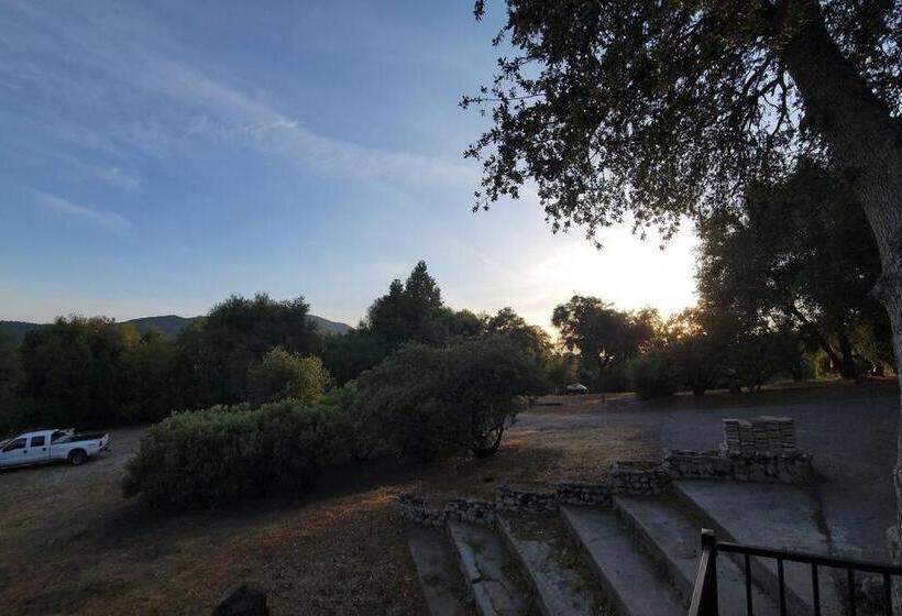 호스텔 Peaceful Yosemite Retreat King Suite Pet Friendly