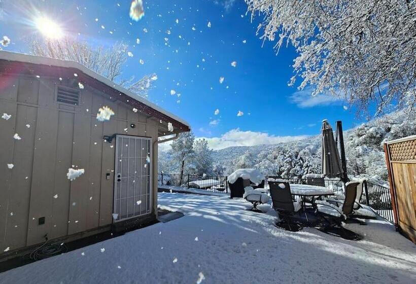 호스텔 Peaceful Yosemite Retreat King Suite Pet Friendly