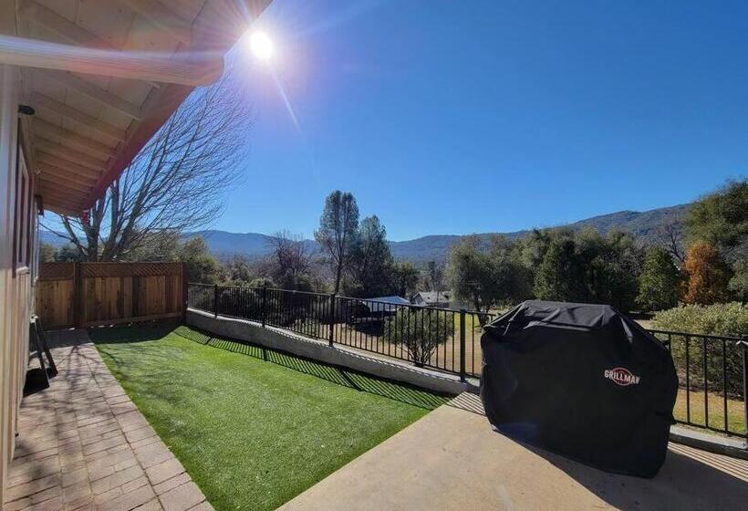 호스텔 Peaceful Yosemite Retreat King Suite Pet Friendly