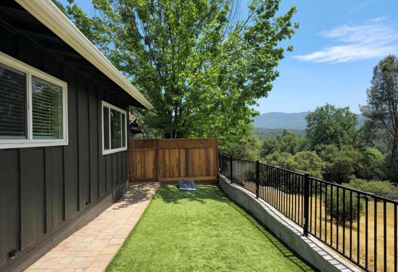 호스텔 Peaceful Yosemite Retreat King Suite Pet Friendly