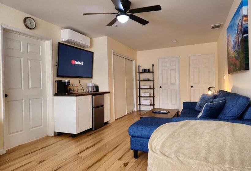 호스텔 Peaceful Yosemite Retreat King Suite Pet Friendly