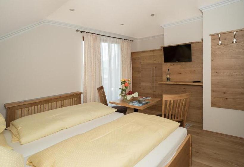 مبيت وإفطار Gästehaus Kasbichler