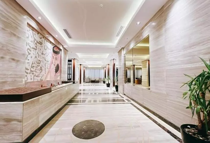Hotelli رنز بالاس