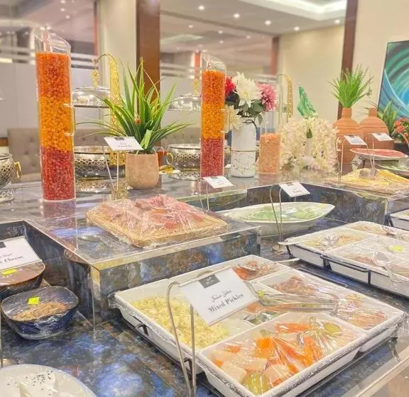 Hotelli رنز بالاس