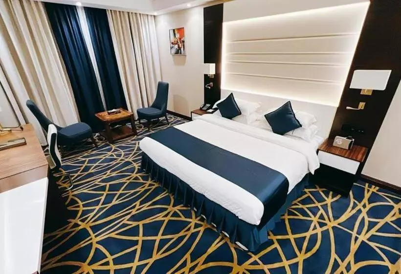 Hotelli رنز بالاس