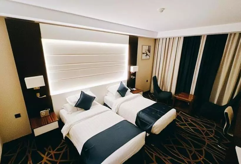 Hotelli رنز بالاس