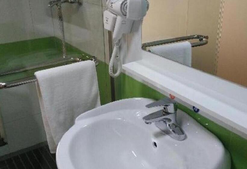 Hotel 7 Days Inn Chongqing Bishan Yingjia Tianxia Commercial Pedestrian Street