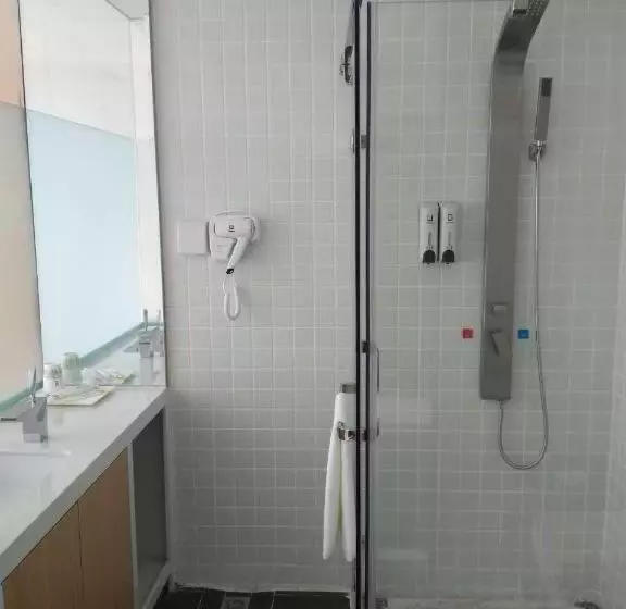 هتل 7days Inn Tianjin Airport No.1 Bridge Branch
