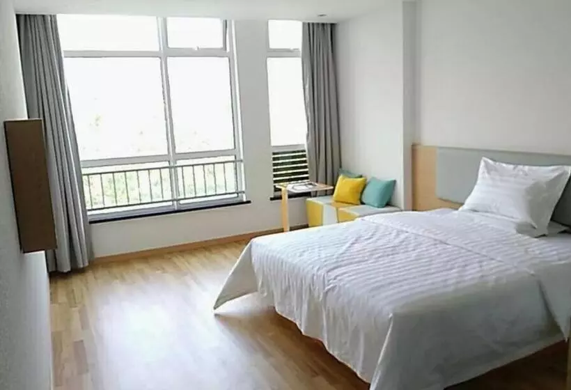 هتل 7days Inn Tianjin Airport No.1 Bridge Branch