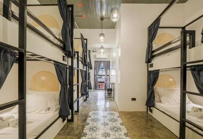 Hotelli Auberge Petit