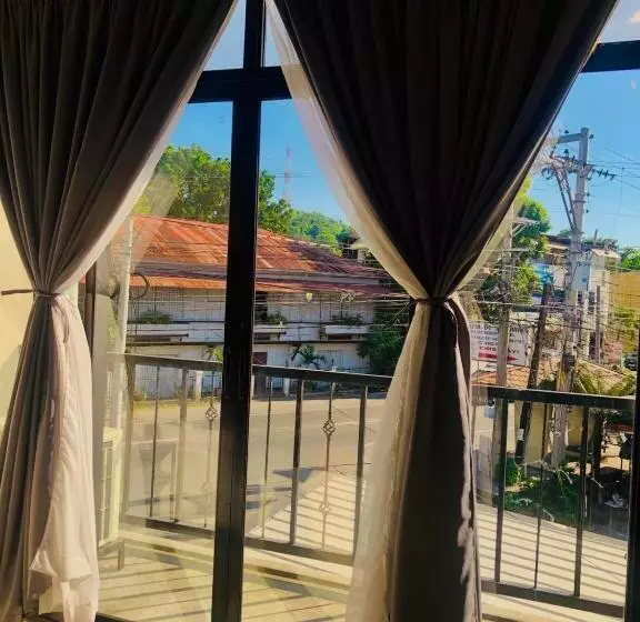 Hotelli Auberge Petit