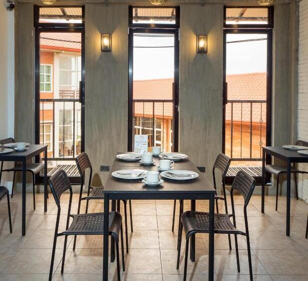 호텔 Auberge Petit