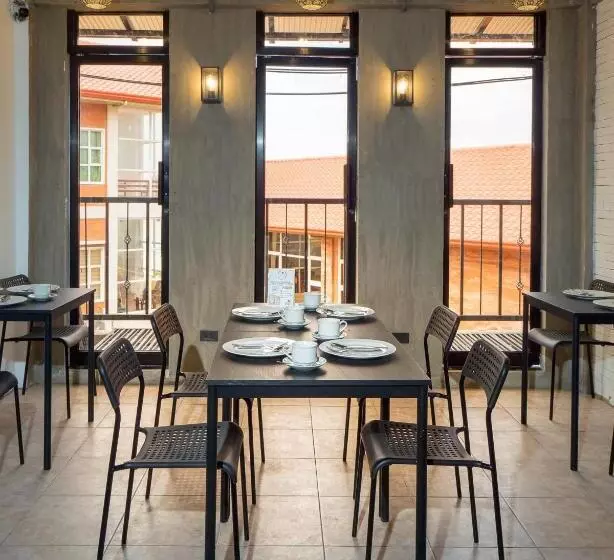 Hotelli Auberge Petit