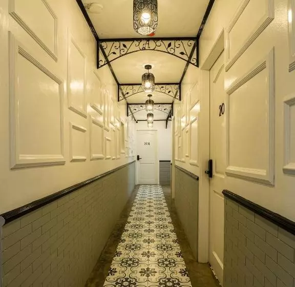 Hotelli Auberge Petit