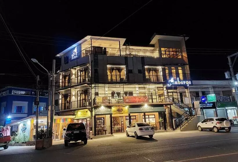 Hotelli Auberge Petit