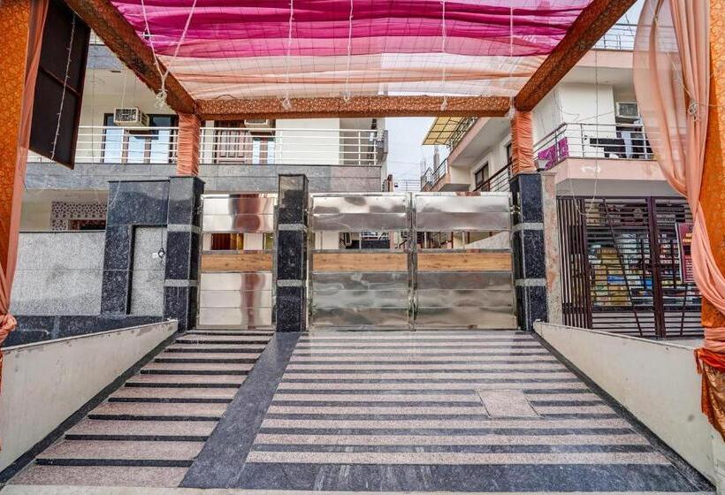 בית מלון כפרי O Golden Palace