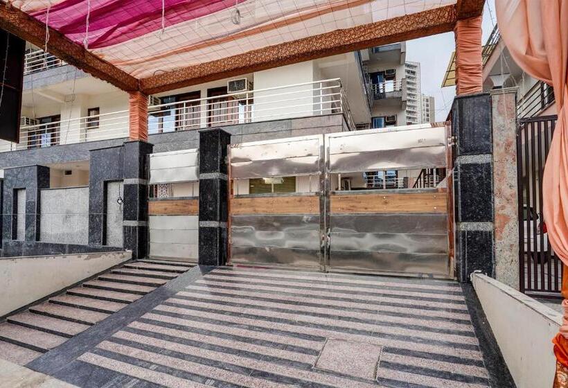 בית מלון כפרי O Golden Palace