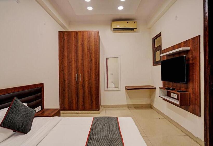 בית מלון כפרי O Golden Palace