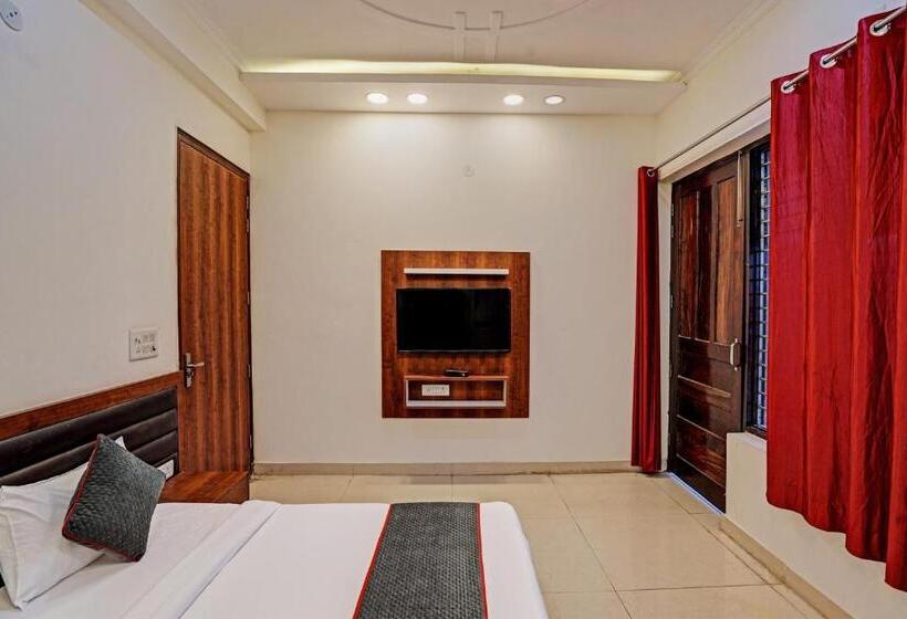 בית מלון כפרי O Golden Palace