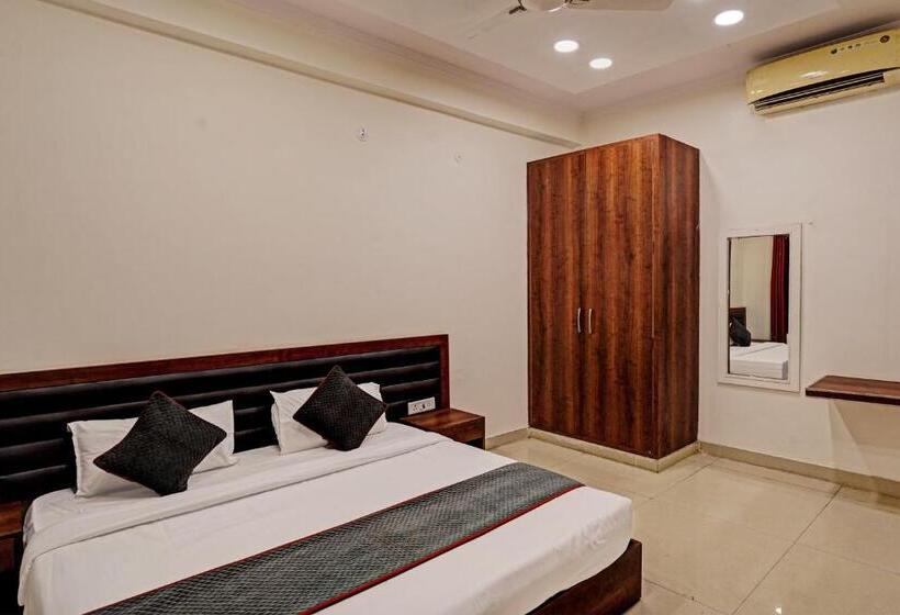 בית מלון כפרי O Golden Palace