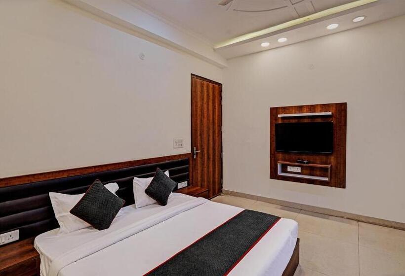 בית מלון כפרי O Golden Palace