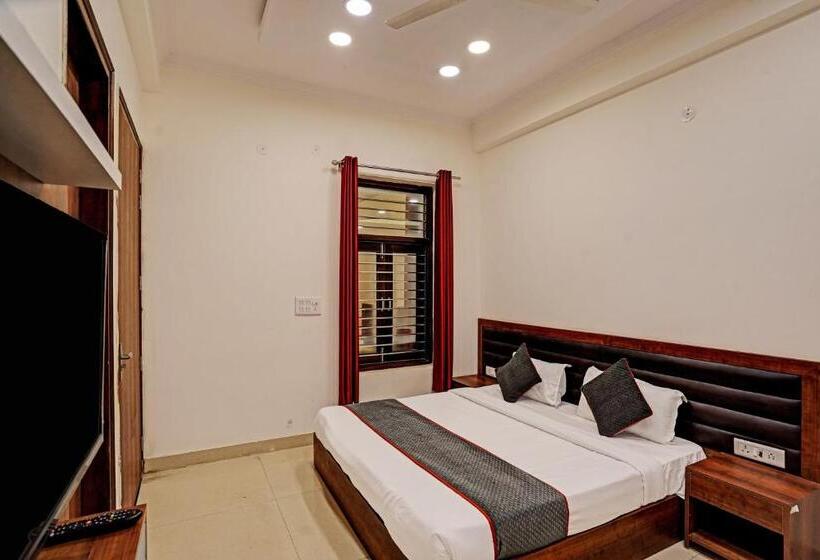 בית מלון כפרי O Golden Palace