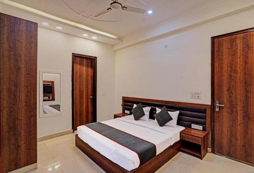 בית מלון כפרי O Golden Palace