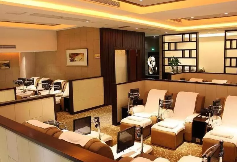 ホテル Dongguan Royal Metropolitan
