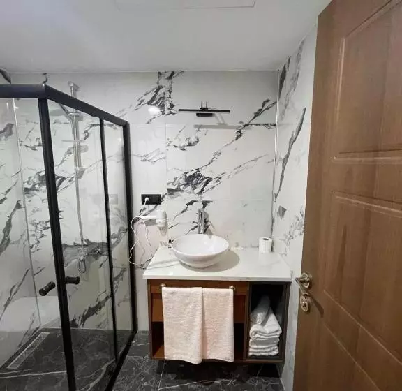 ホテル Li̇ya 107 Dağ Manzarali Oda