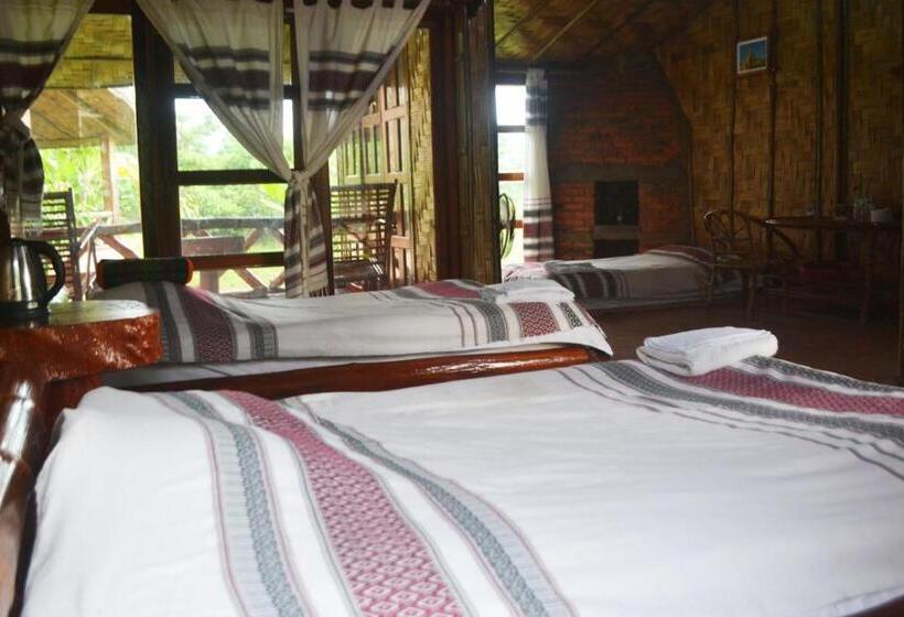 בית מלון כפרי Phou Iu Iii Bungalows