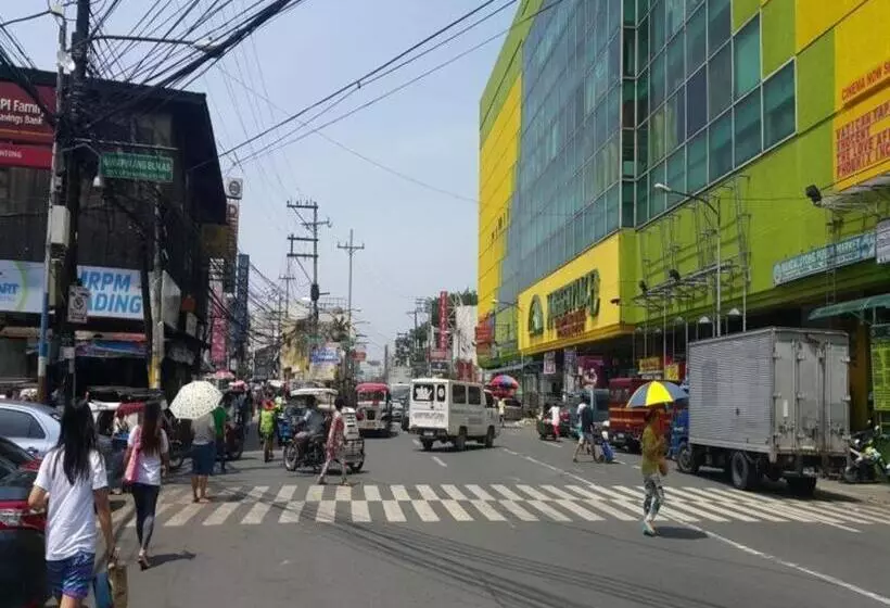 Hotelli Sogo Kalentong Marketplace