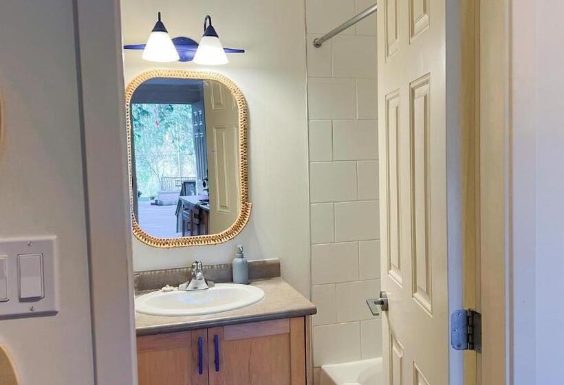 فندق على الطريق The Stonewater