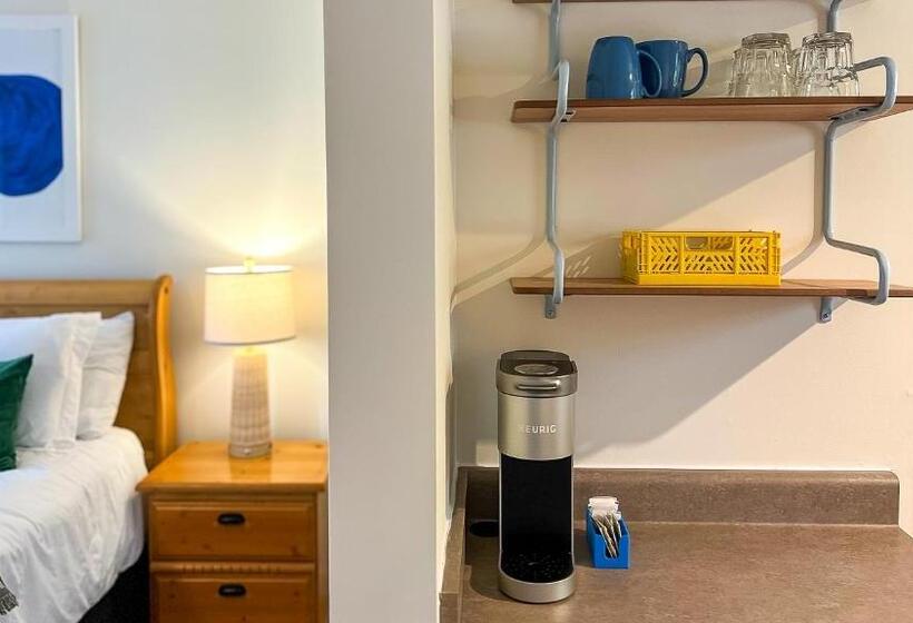 فندق على الطريق The Stonewater