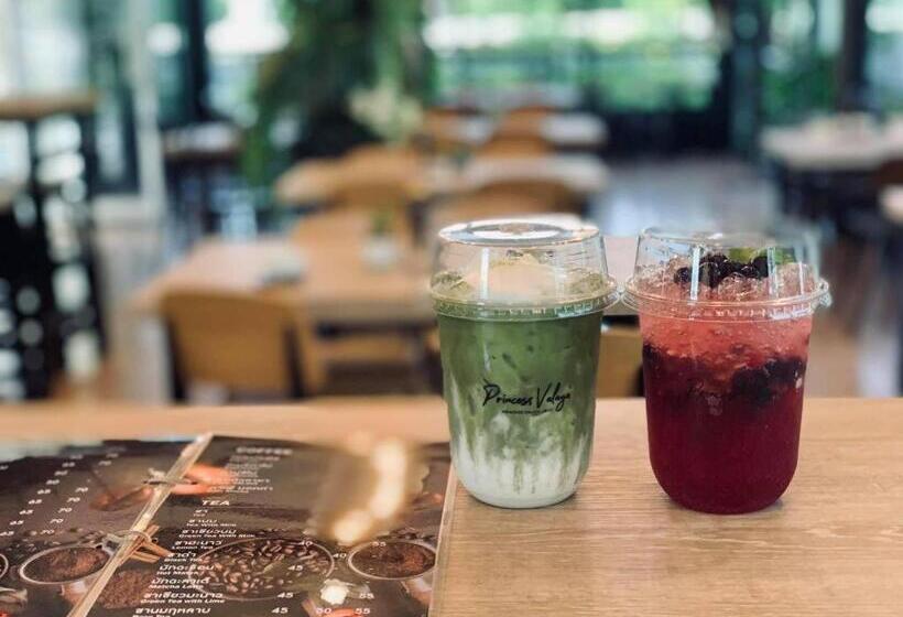 Valaya Hotel Pathumthani