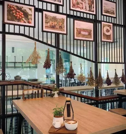 Valaya Hotel Pathumthani