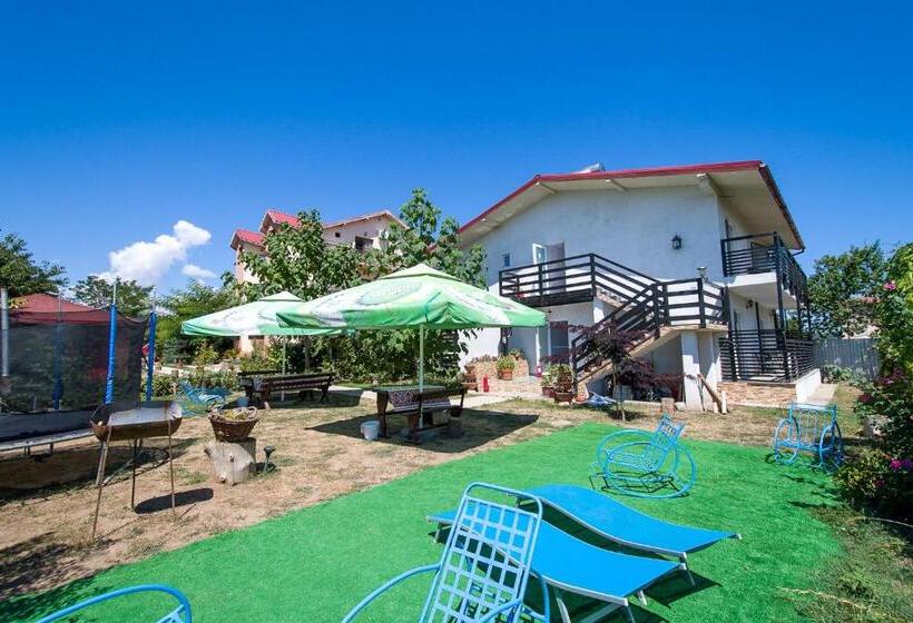 پانسیون Casa Yva Black Sea