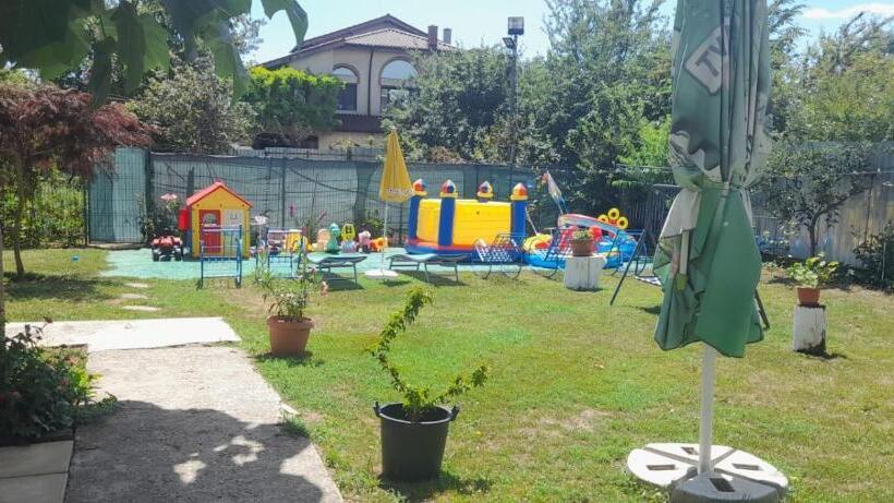 پانسیون Casa Yva Black Sea