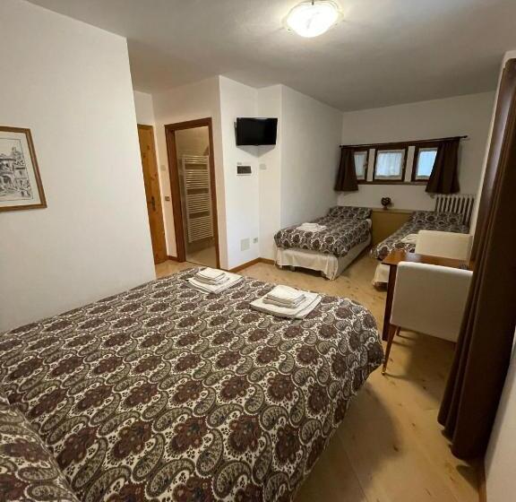 هتل Ambassador Rooms In Bormio, Solo Camera Senza Colazione