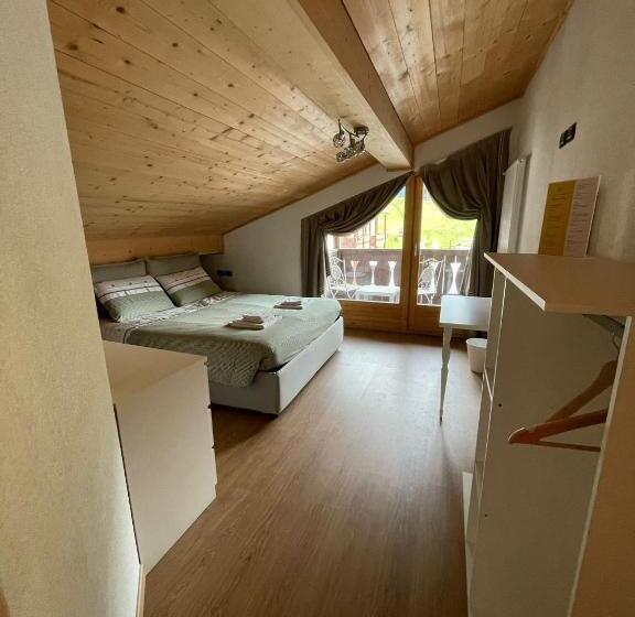 هتل Ambassador Rooms In Bormio, Solo Camera Senza Colazione