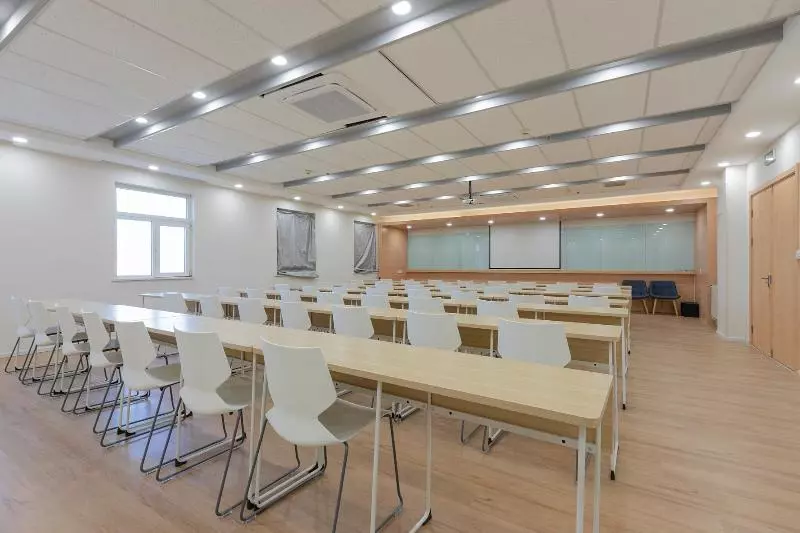 ホテル Hanting  Binzhou Zhongbai Building