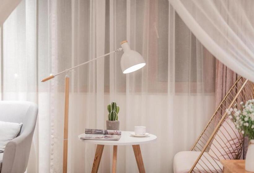 호텔 Shang Shan Ruo Shui 大理上山若水客栈