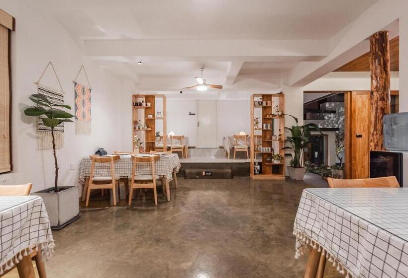 호텔 Shang Shan Ruo Shui 大理上山若水客栈