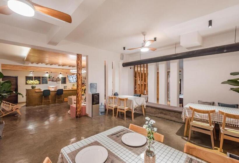 호텔 Shang Shan Ruo Shui 大理上山若水客栈