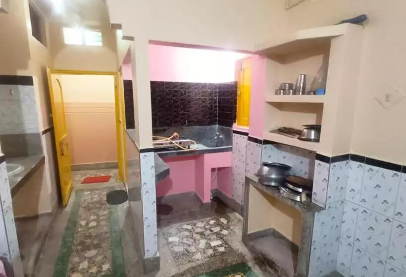 پانسیون Sushamalay Guest House At Sea Beach, Puri