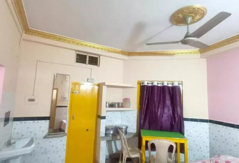 پانسیون Sushamalay Guest House At Sea Beach, Puri