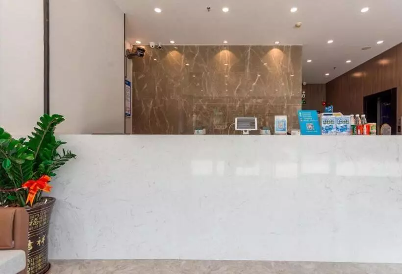Hotelli 7days Premium Zhongshan Tanzhou Town Market Central Branch
