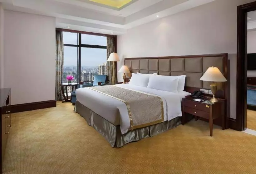 ホテル Crowne Plaza Deqing Moganshan, An Ihg